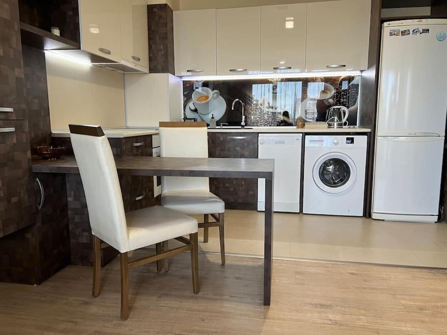 Cozy Apartment - Free Parking Пловдив Экстерьер фото
