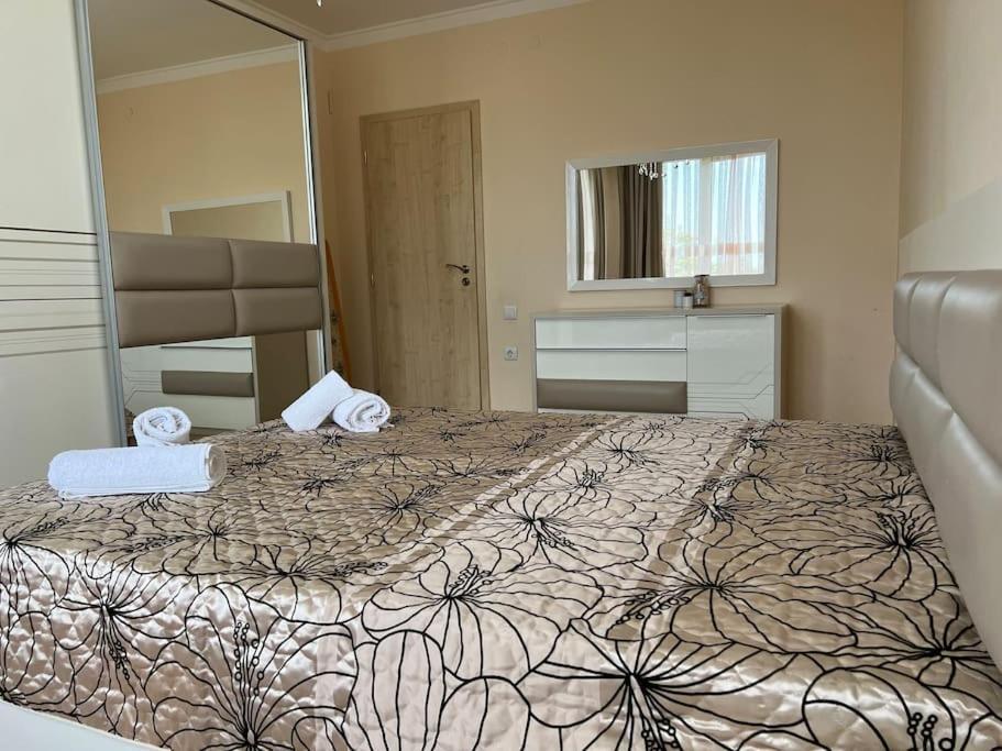 Cozy Apartment - Free Parking Пловдив Экстерьер фото
